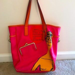 Authentic Coach cash n carry tote!